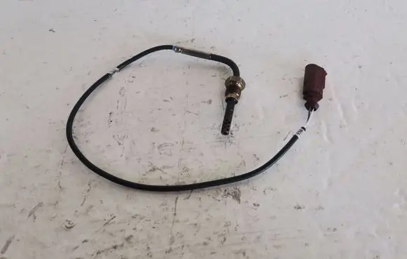 Skoda Superb B6 (3T) Exhaust gas temperature sensor 03G906088K