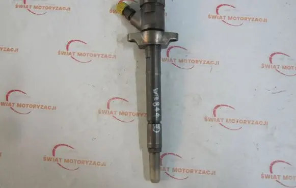 Peugeot 206 Fuel injector 0445110311