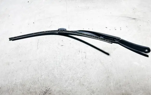 BMW 5 GT F07 Windshield/front glass wiper blade 61617211261 7211261