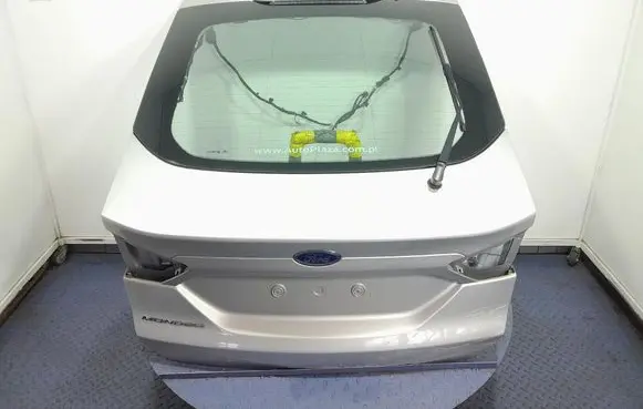 Ford Mondeo MK I Tailgate/trunk/boot lid