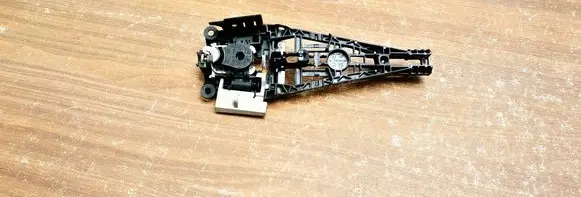 Opel Insignia A Front door exterior handle/bracket 