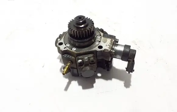 Renault Espace V (RFC) Fuel injection high pressure pump 167005114R
