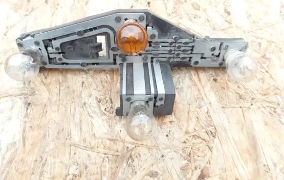 Renault Laguna II Tail light bulb cover holder 2347