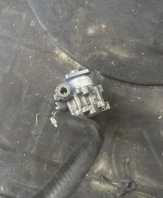 Volkswagen PASSAT B5 Power steering pump