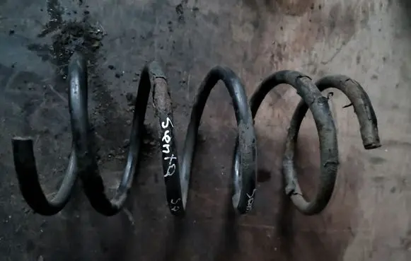Hyundai Santa Fe Front coil spring