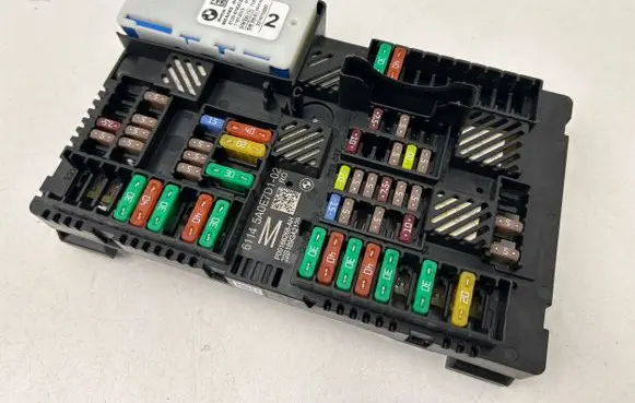 BMW 2 G42 Fuse module P00166268AH 22B189GA2120 61145A0E7D102