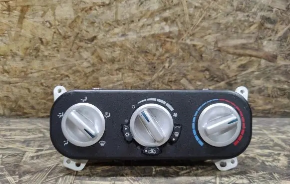 Dodge Caliber Climate control unit P55111847AD 58024B