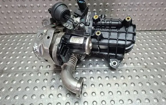 Peugeot 3008 II EGR valve cooler S26338204 9807593080