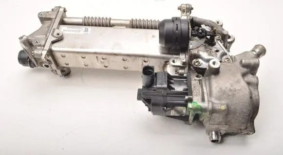 Opel Astra J EGR valve 55570005