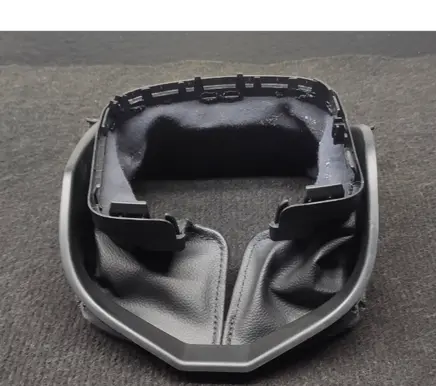 Steering wheel column trim