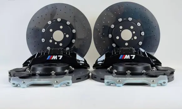 BMW 7 G70 Brake discs and calipers set CERAMIKAM760E