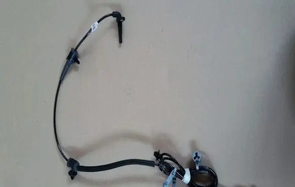 Opel Insignia A ABS wheel speed sensor 23497012