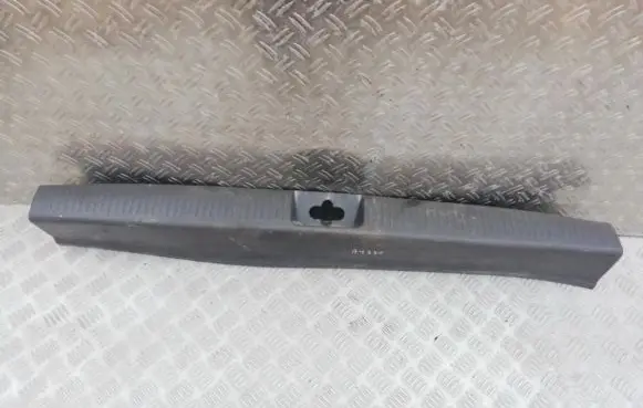 Toyota Previa (XR30, XR40) II Other trunk/boot trim element 6793528040 67935-28040