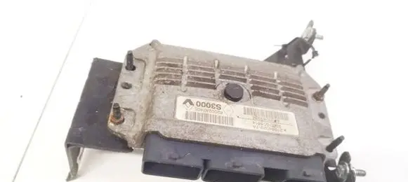 Renault Megane II Engine control unit/module 8200283924 8200242405
