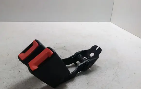 Ford Mondeo Mk III Middle seatbelt buckle (rear) 1S71F613K21