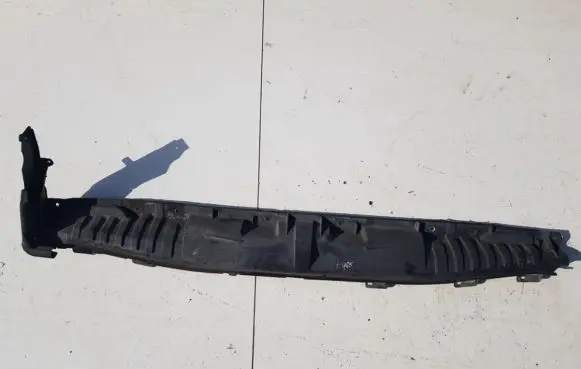 Renault Megane III Radiator support slam panel