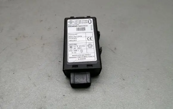 Nissan X-Trail T30 Door central lock control unit/module 285963Y50
