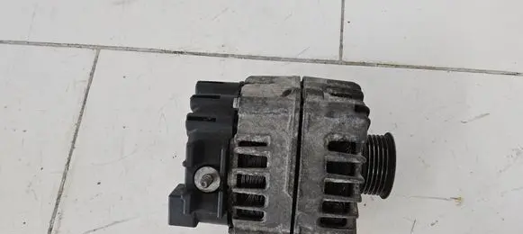 BMW 1 E81 E87 Generator/alternator 7802261 2543461B FG18S019