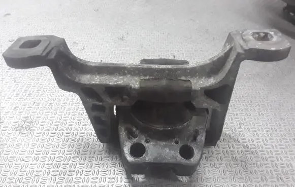 Ford Focus C-MAX Engine mount bracket 3M516F012BF