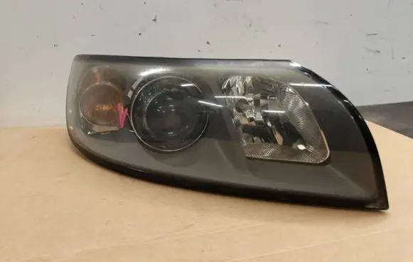 Volvo S40 Headlight/headlamp 30698896