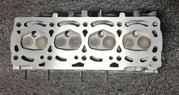 Volkswagen Golf III Engine head 030103374AN TL023