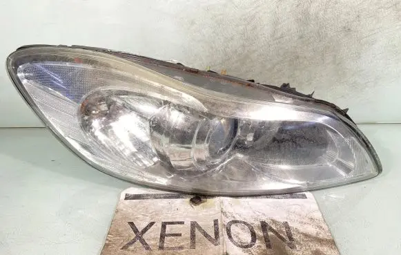 Volvo C30 Headlight/headlamp 31299825 0301255682