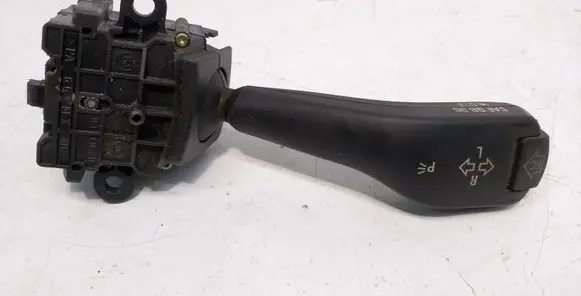 BMW 3 E46 Indicator stalk 8363668