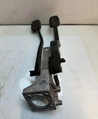 BMW 3 E46 Pedal assembly 1164842