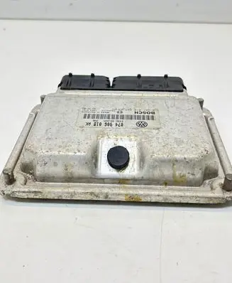 Volkswagen Transporter - Caravelle T4 Engine control unit/module 074906018AK 28SA5173 0281010462