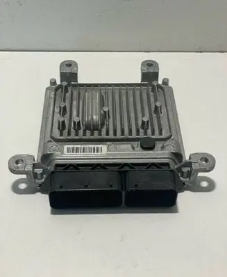 Mercedes-Benz E W212 Engine control unit/module A6519007500 8408654CYZ1 A0064461540