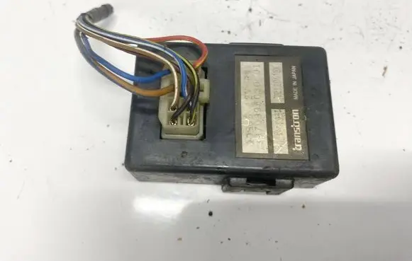 Opel Astra F Glow plug pre-heat relay 897089503001 q0s-5