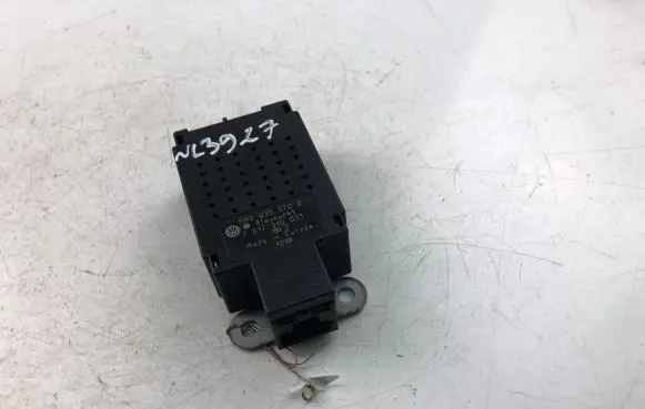 Volkswagen Golf VI Other control units/modules 5M0035570B
