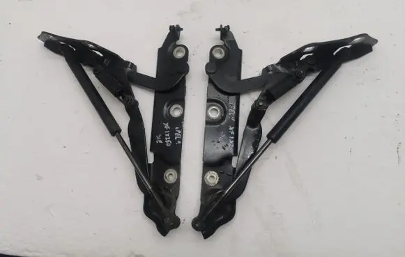 Jaguar XF X250 Tailgate/trunk/boot hinge