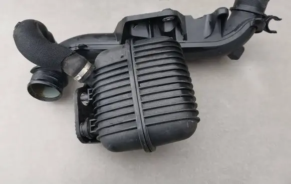 Audi A4 S4 B8 8K Intake resonator 8K0129955A PA6GF35