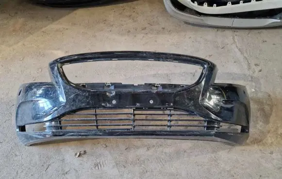 Volvo S60 Front bumper