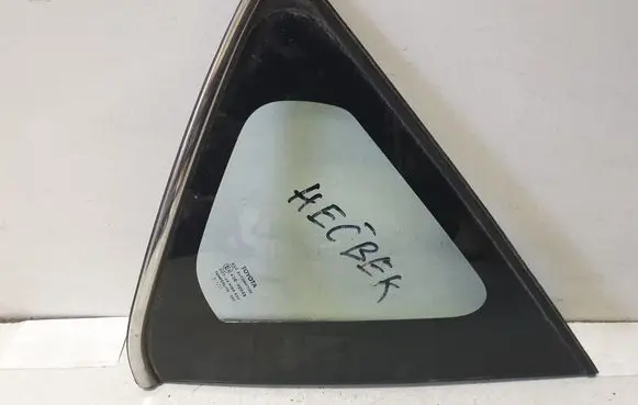 Toyota Auris E180 Rear side window 222040V020