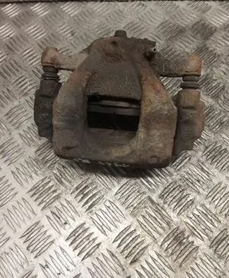Toyota Auris 150 Front brake caliper