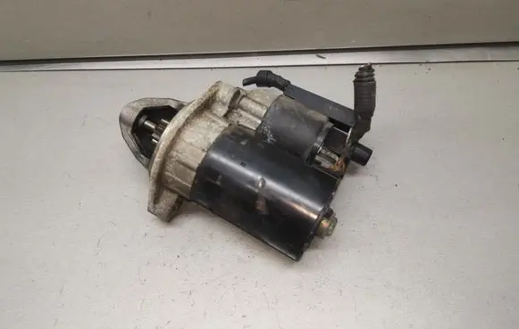 Mercedes-Benz CLK A208 C208 Starter motor 0001107403 0051513401