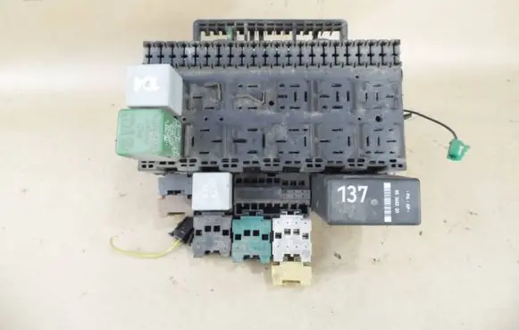 Volkswagen Transporter - Caravelle T4 Fuse box set 357937039