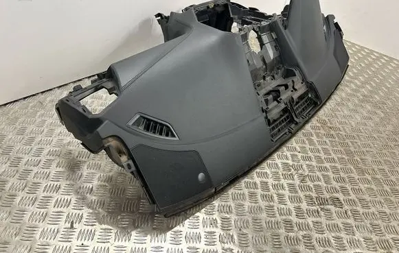 Subaru Forester SK Dashboard 66049SJ110 190518 1905180037