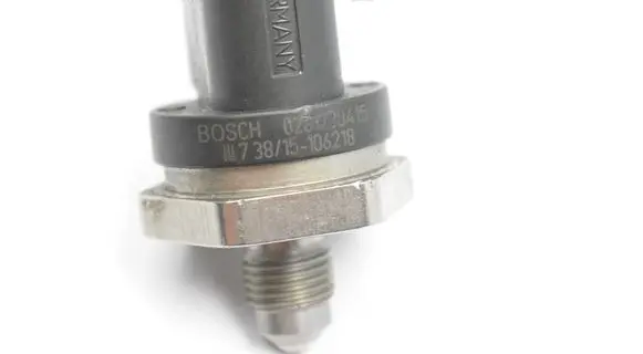 Audi A6 S6 C7 4G Fuel pressure sensor 06H906051J