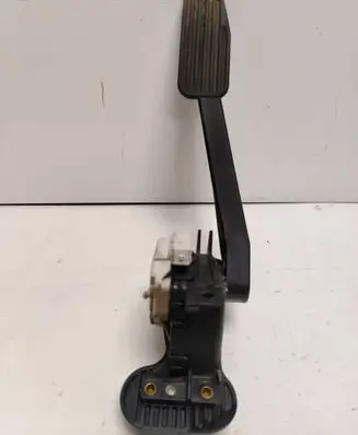 Volvo V70 Accelerator throttle pedal 6PV00853712 30683516