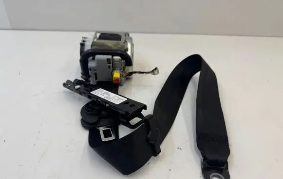 Audi A6 S6 C8 4K Front seatbelt 4K8857706