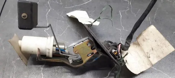 Suzuki Swift II In-tank fuel pump