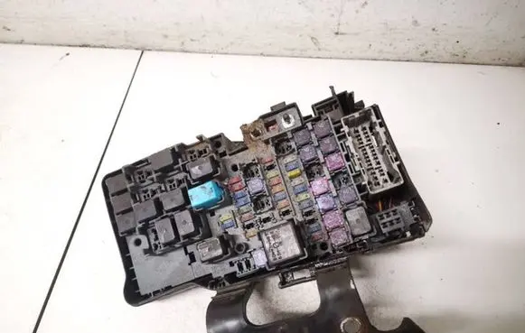Mazda 6 Fuse box set 591940ya1 5919-40ya1