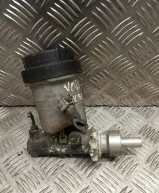 Volvo S40, V40 Master brake cylinder