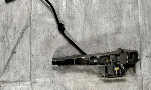 Citroen C6 Front door lock 19549OP