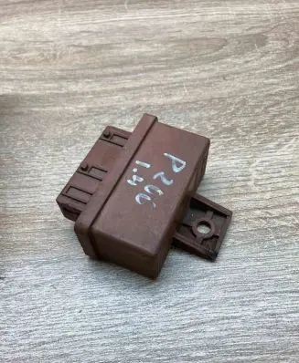 Citroen Xsara Glow plug pre-heat relay 240109