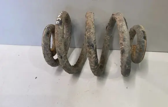 Volkswagen Transporter - Caravelle T4 Rear coil spring