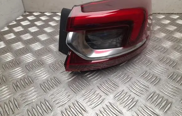 Rear/tail lights